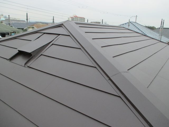 明石市のシルキーG2でカバー工事した屋根